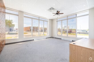 9175-9225 Boul Langelier, Montréal, QC for lease Interior Photo- Image 2 of 7