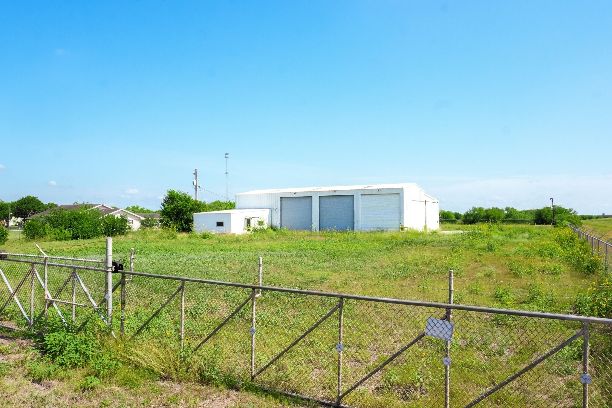 522 E Austin St, Robstown, TX for lease Building Photo- Image 1 of 3