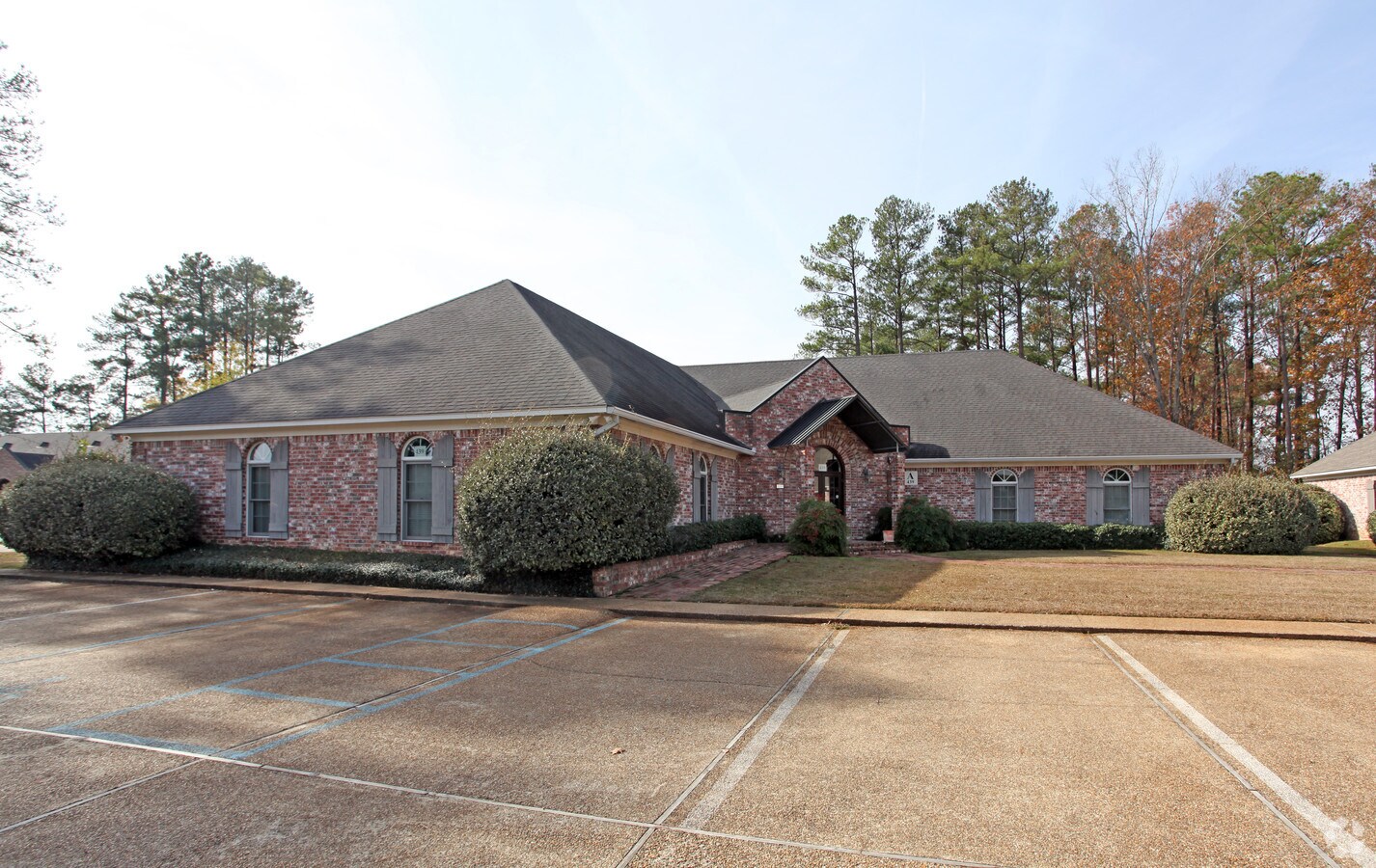 439 Katherine Dr, Flowood, MS 39232