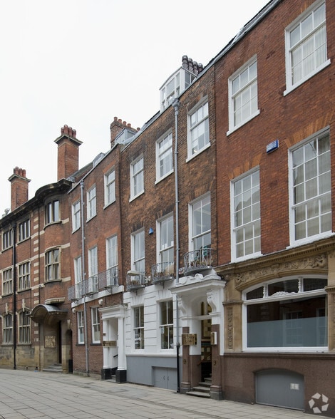 3 Parliament St, Hull for lease - Building Photo - Image 2 of 10