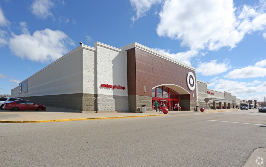 1522-1580 W Lane Rd, Machesney Park, IL for sale - Primary Photo - Image 1 of 1