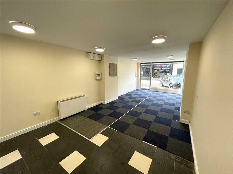 9-11 Dunstall St, Scunthorpe for lease - Building Photo - Image 3 of 7