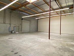 201 Bernoulli Cir, Oxnard, CA for lease Building Photo- Image 2 of 4