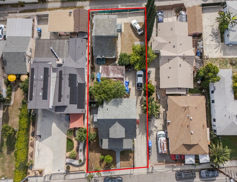 1334-1336 Yosemite Dr, Los Angeles, CA for sale - Building Photo - Image 3 of 38