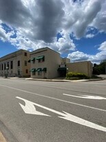 415 Chartiers Ave, Carnegie PA - Parking Garage