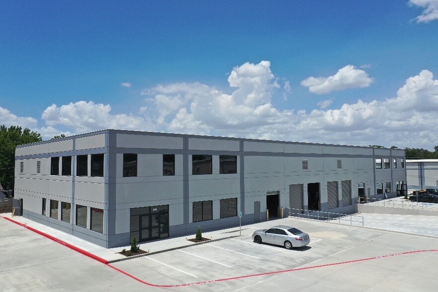 1320 Almeda Genoa Rd, Houston, TX for lease - Building Photo - Image 1 of 10