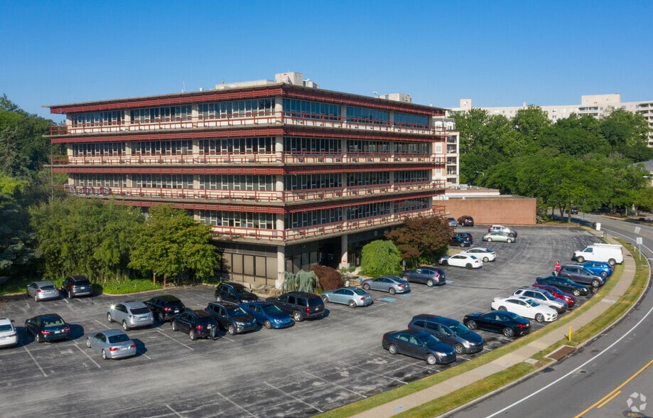 100 Presidential Blvd, Bala Cynwyd, PA for lease - Building Photo - Image 1 of 4