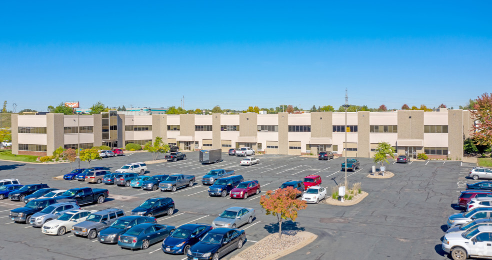 7200 Hudson Blvd N, Oakdale, MN for lease - Primary Photo - Image 1 of 4