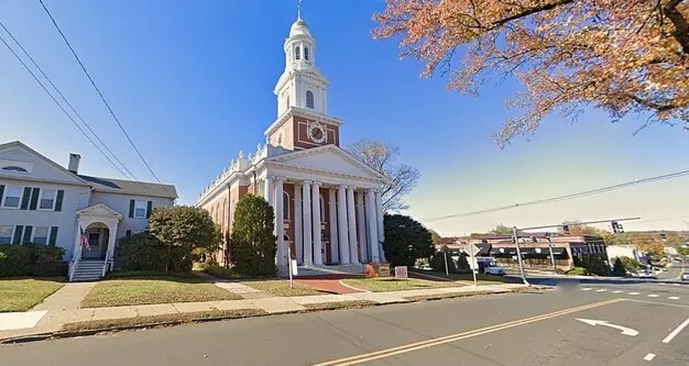 164 Deer Hill Ave, Danbury, CT for lease Primary Photo- Image 1 of 2