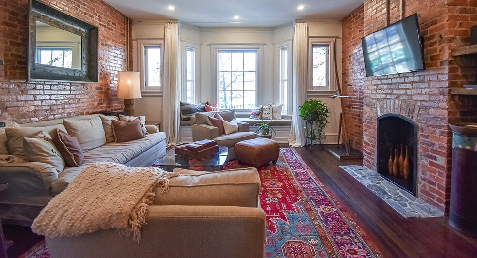 1830 Columbia Rd NW, Washington, DC for sale - Interior Photo - Image 3 of 10