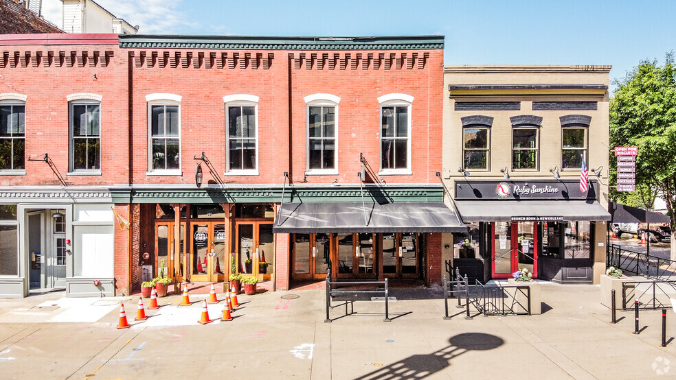 33-35 Market Sq, Knoxville, TN for lease - Primary Photo - Image 1 of 5