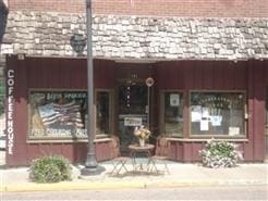 142 Main St, Elroy, WI for sale Primary Photo- Image 1 of 1