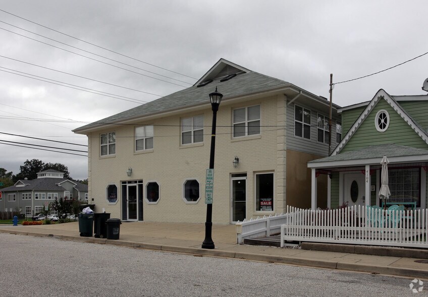 4100 3rd St, North Beach, MD 20714