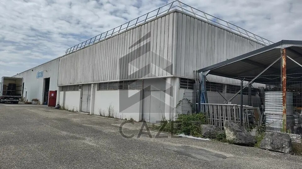 Flex in Pessac for lease Building Photo- Image 1 of 6