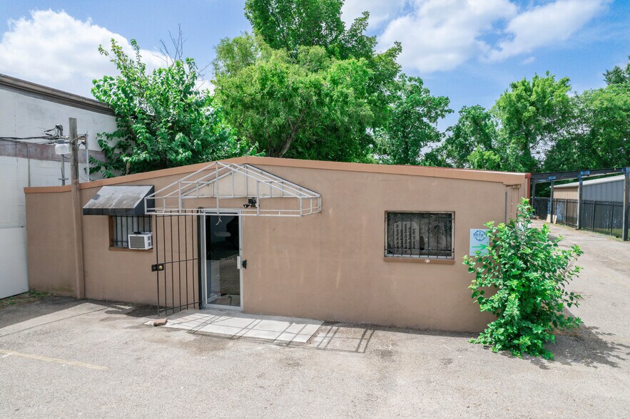 9427 Clay Rd, Houston, TX for sale - Building Photo - Image 1 of 1