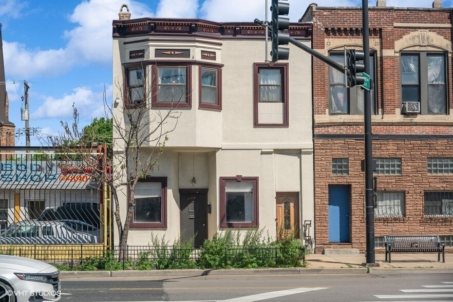 2410 S Blue Island Ave, Chicago, IL for sale - Building Photo - Image 1 of 15