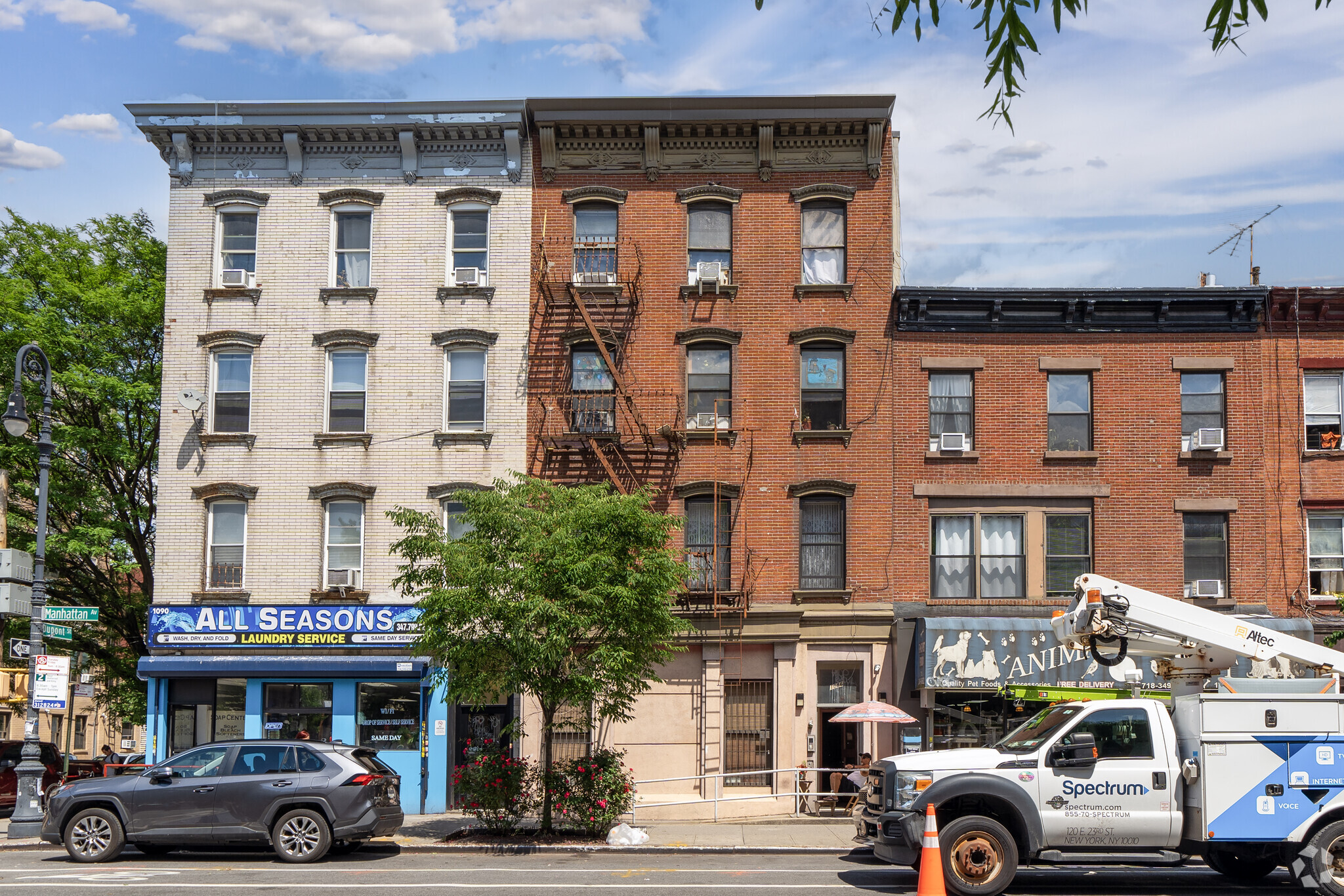 1086 Manhattan Ave, Brooklyn, NY for sale Primary Photo- Image 1 of 1