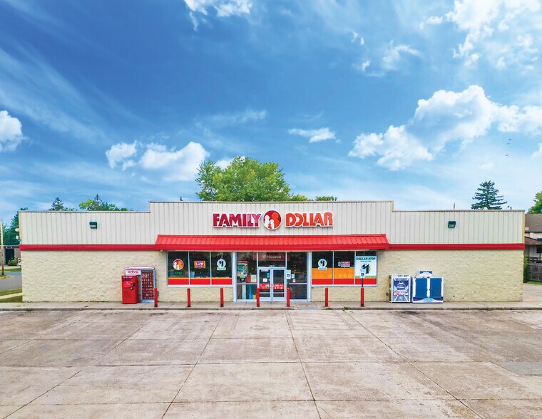 26469 Lakeland Ave S, Webster, WI for sale - Primary Photo - Image 1 of 1