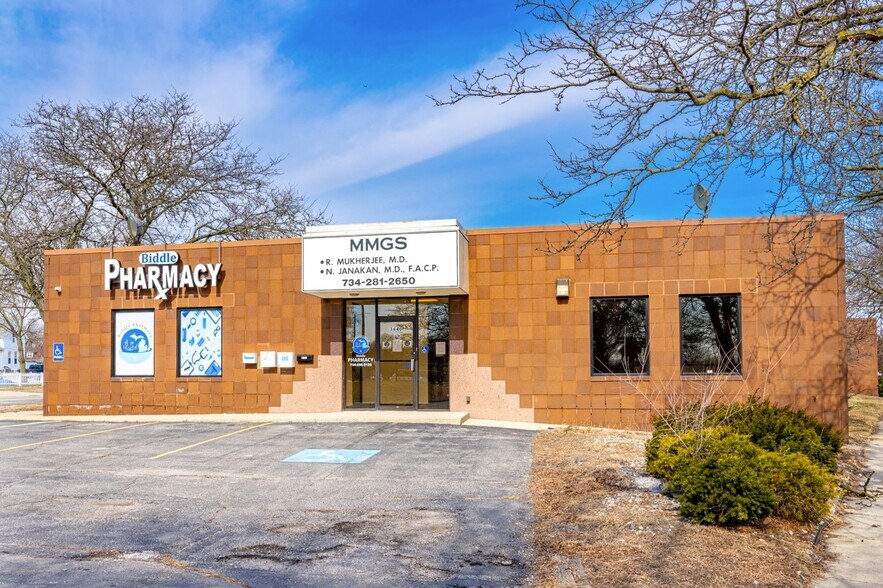 3620 Biddle Ave, Wyandotte, MI 48192