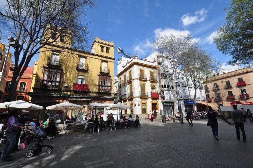 Siete Revueltas, Sevilla, Santa Cruz - Alfalfa, 5, SEVILLA, Sevilla for lease - Building Photo - Image 1 of 1