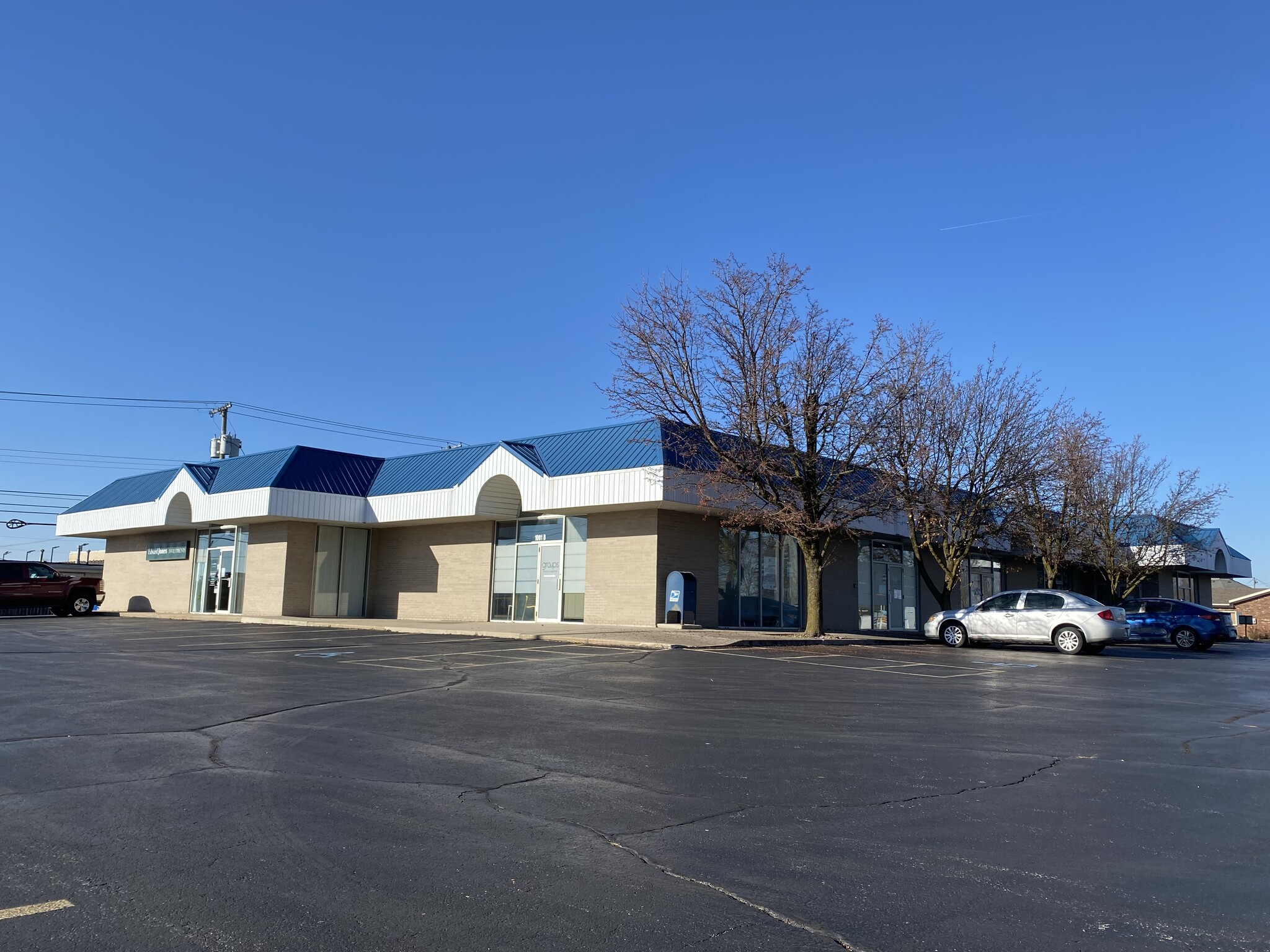 1001 N Western Ave, Marion, IN for lease Building Photo- Image 1 of 10