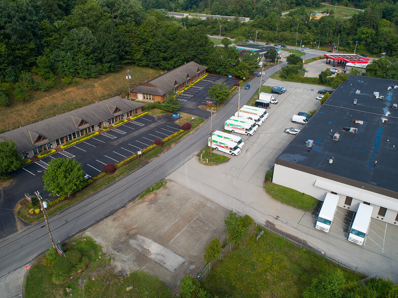 777-785 Pine Valley Dr, Pittsburgh, PA for lease - Building Photo - Image 2 of 5