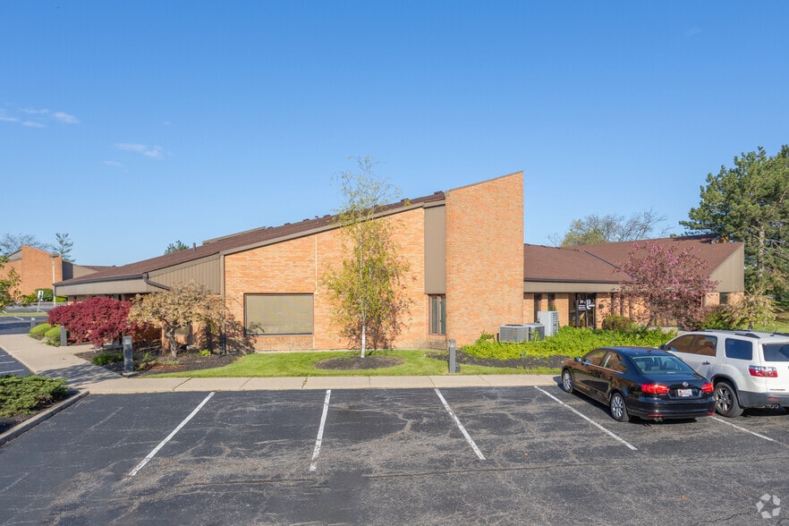 230-236 Thomas More Pky, Crestview Hills, KY for lease - Building Photo - Image 2 of 13