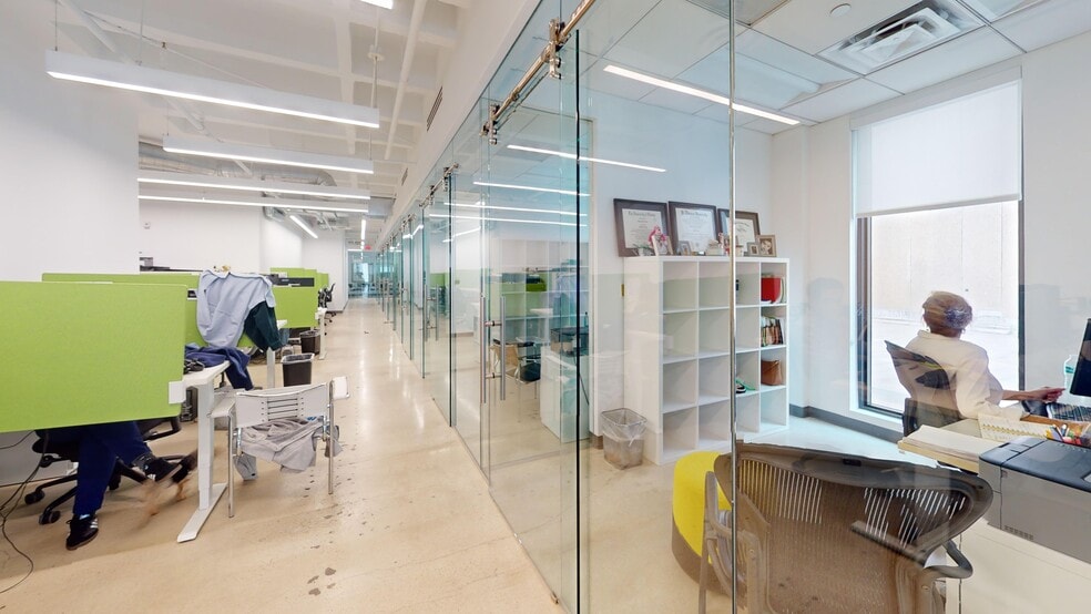 66-68 W Flagler St, Miami, FL for lease - Interior Photo - Image 3 of 25