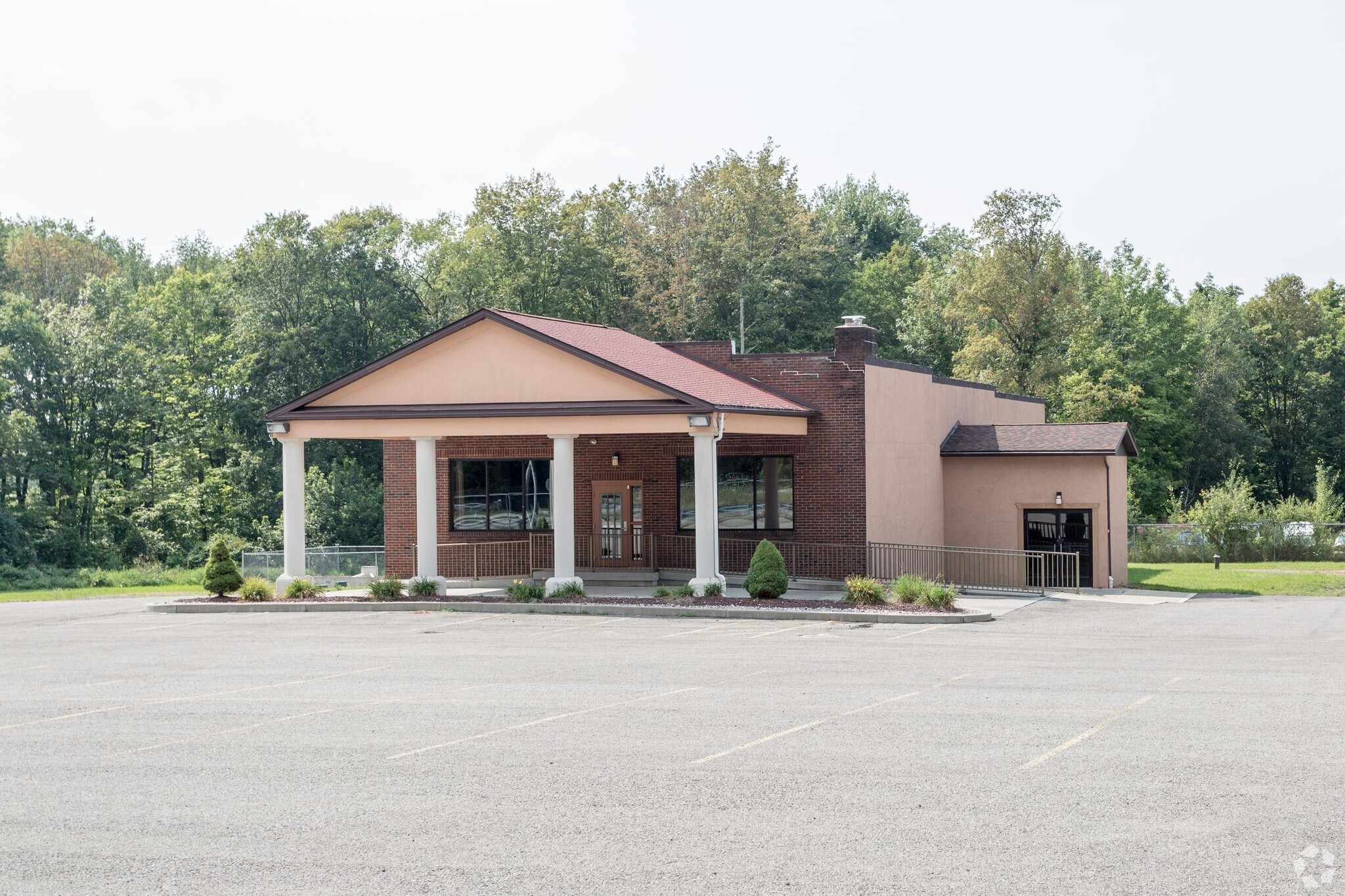 5801 Youngstown Hubbard Rd, Hubbard, OH for sale Primary Photo- Image 1 of 1