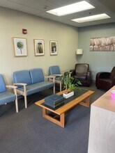 1505 NW Gilman Blvd, Issaquah, WA for lease Interior Photo- Image 1 of 6