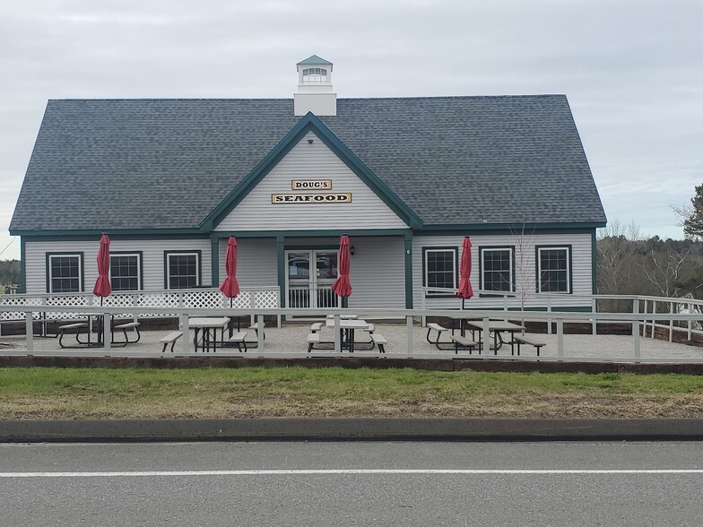 444-446 Main St, Thomaston, ME for sale - Primary Photo - Image 1 of 1