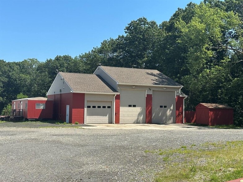 68 Shepard Hill Rd, Killingly, CT for sale - Building Photo - Image 1 of 1
