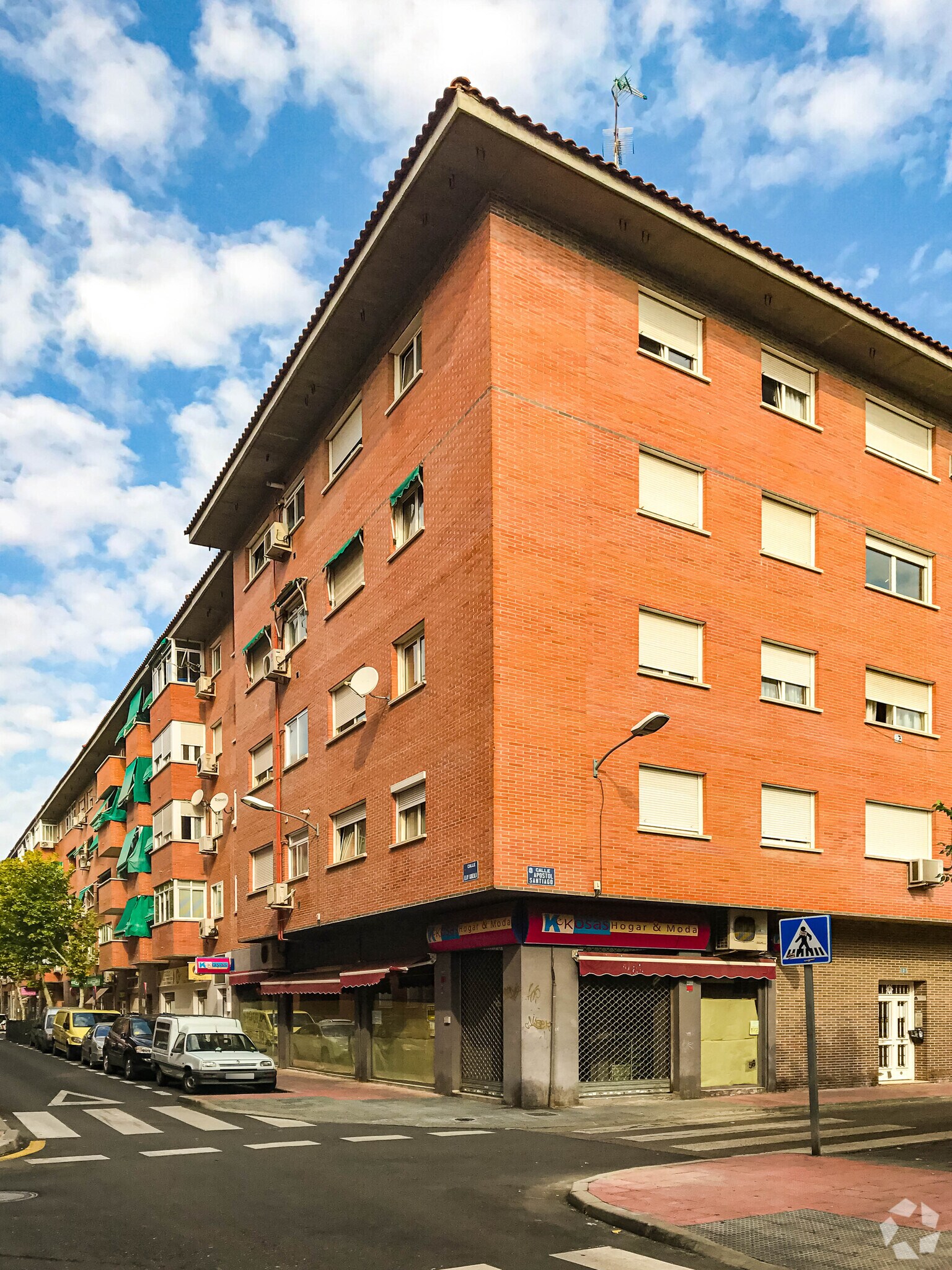 Calle Real, Valdemoro, Madrid for sale Primary Photo- Image 1 of 1