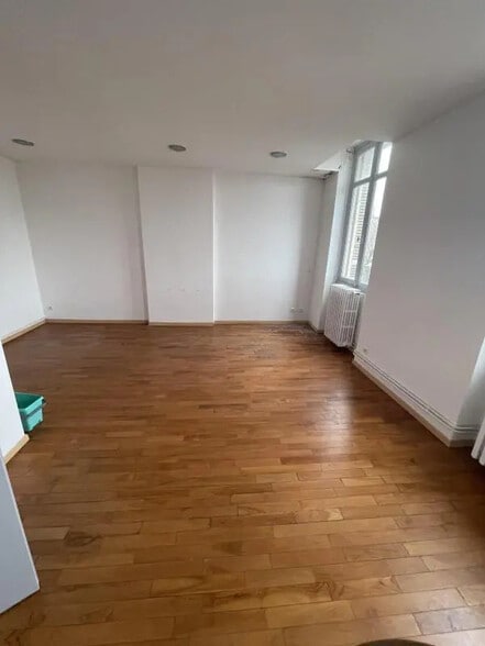 Retail in Le Bouscat for sale - Interior Photo - Image 3 of 6