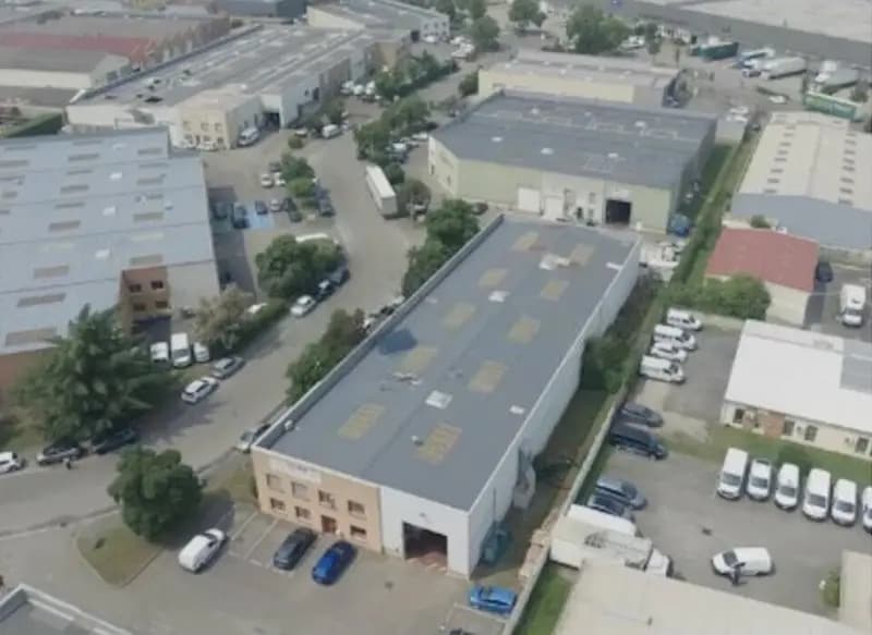 Location Local d'activités 1 475 m² - Photo 1