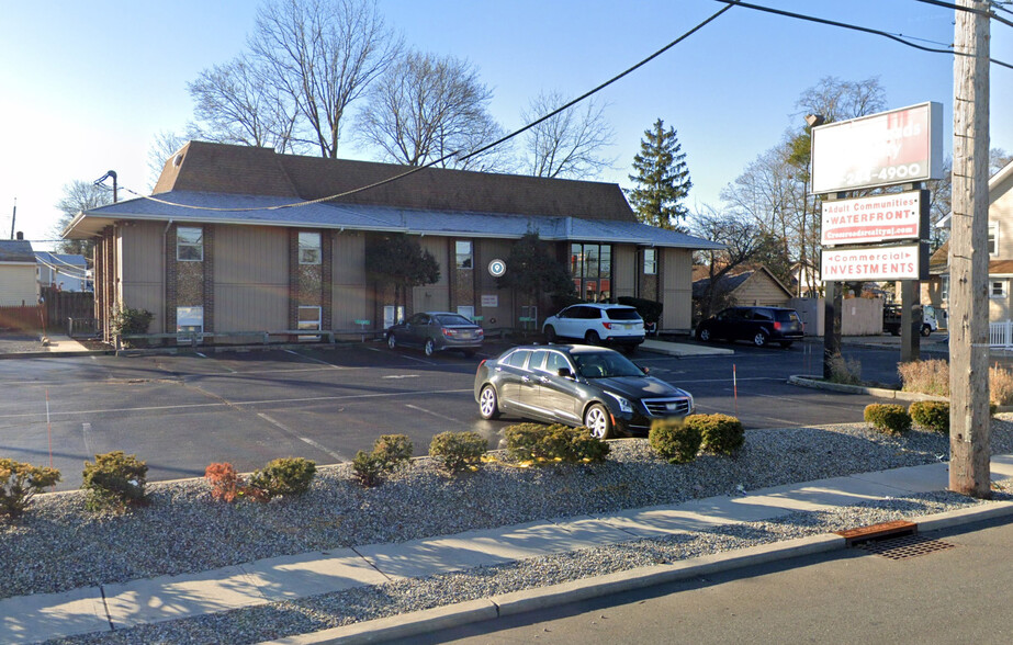 25 E Route 37, Toms River, NJ for lease - Building Photo - Image 1 of 24