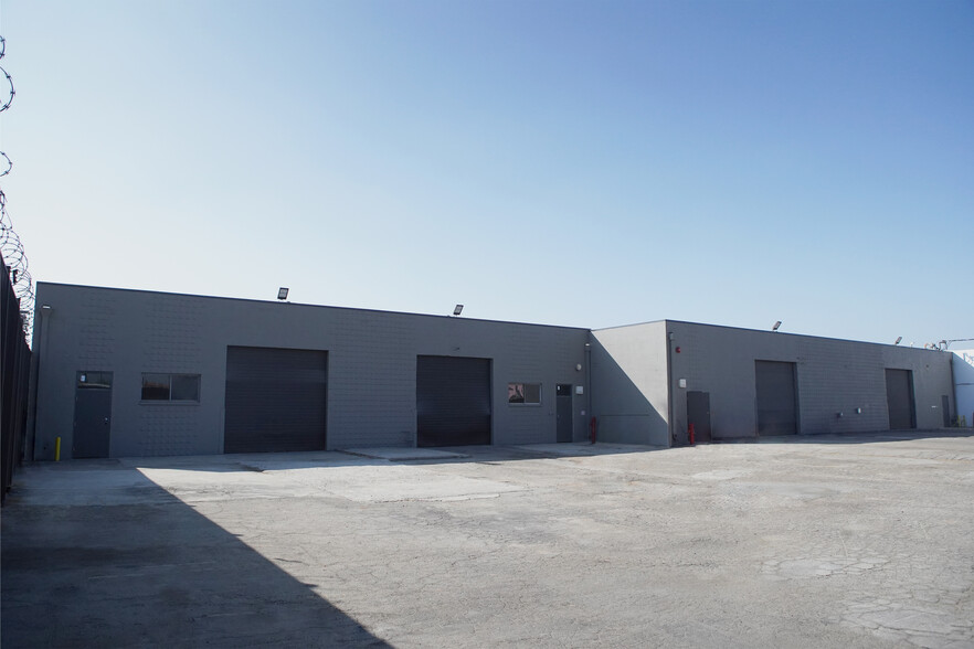 13330-13340 Raymer St, North Hollywood, CA for lease - Building Photo - Image 1 of 10