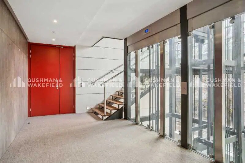 12 Rue De La Navigation, Lyon for lease - Building Photo - Image 2 of 14