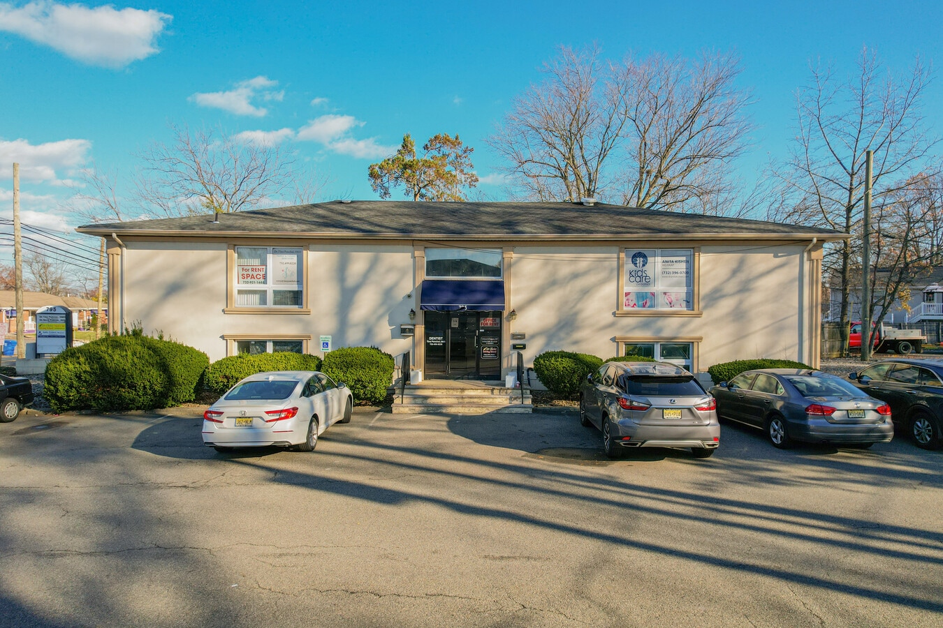 795799 Inman Ave, Colonia, NJ 07067