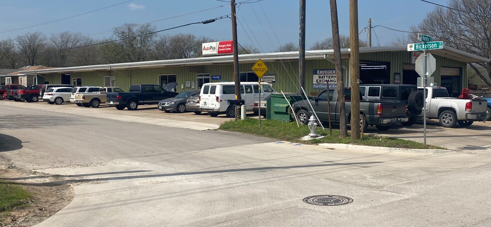 301 Hickerson St, Cedar Hill, TX for sale - Primary Photo - Image 1 of 1