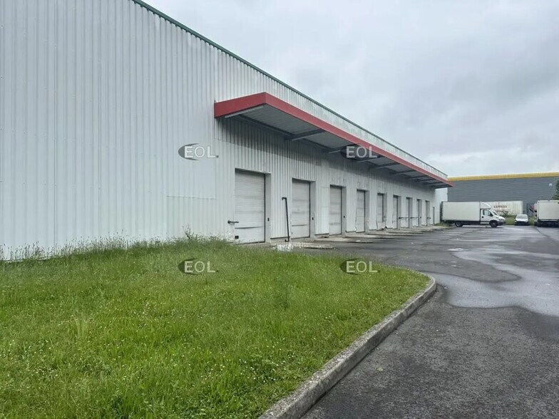 Industrial in Mitry-Mory for lease - Building Photo - Image 1 of 10