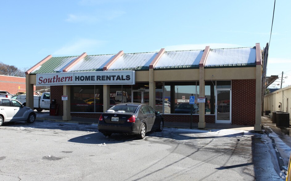 1174 West Ave, Conyers, GA 30012