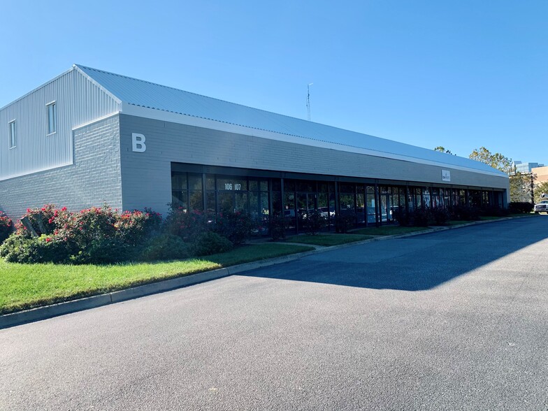 1244 Executive Blvd, Chesapeake, VA for lease - Building Photo - Image 2 of 30