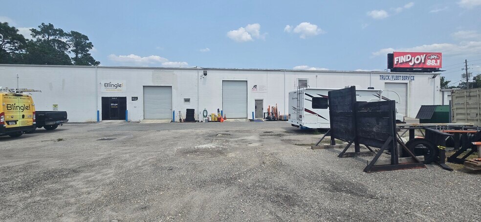 10221 Beach Blvd, Jacksonville, FL 32246 - Beach BLVD