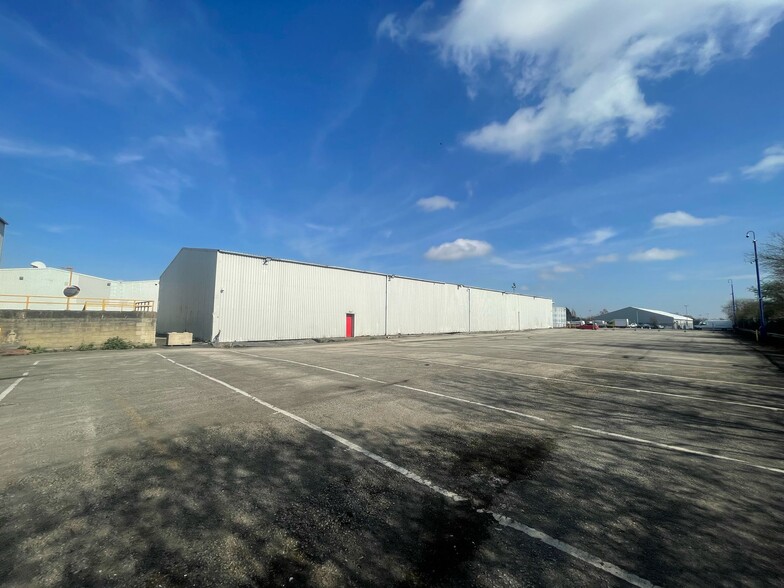 Edlington Ln, Doncaster for lease - Building Photo - Image 3 of 31