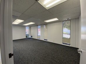 1650 S Amphlett Blvd, San Mateo, CA for lease Interior Photo- Image 2 of 5