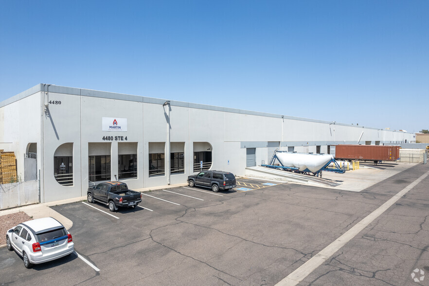 4330-4480 N 43rd Ave, Phoenix, AZ for lease - Building Photo - Image 2 of 9