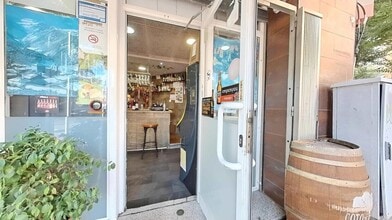 Retail in Sant Adrià de Besòs, Barcelona for lease Interior Photo- Image 1 of 7