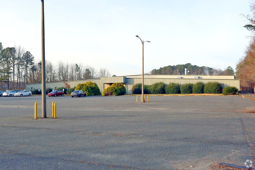 1112 Cavalier Blvd, Chesapeake, VA for sale - Building Photo - Image 1 of 1