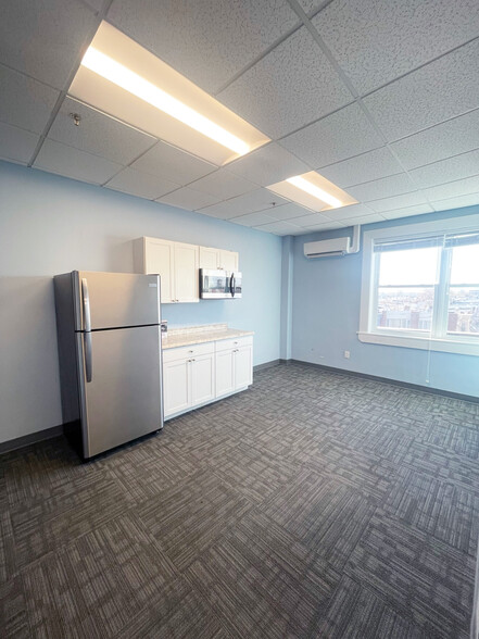 2301 E Allegheny Ave, Philadelphia, PA for lease - Interior Photo - Image 3 of 15